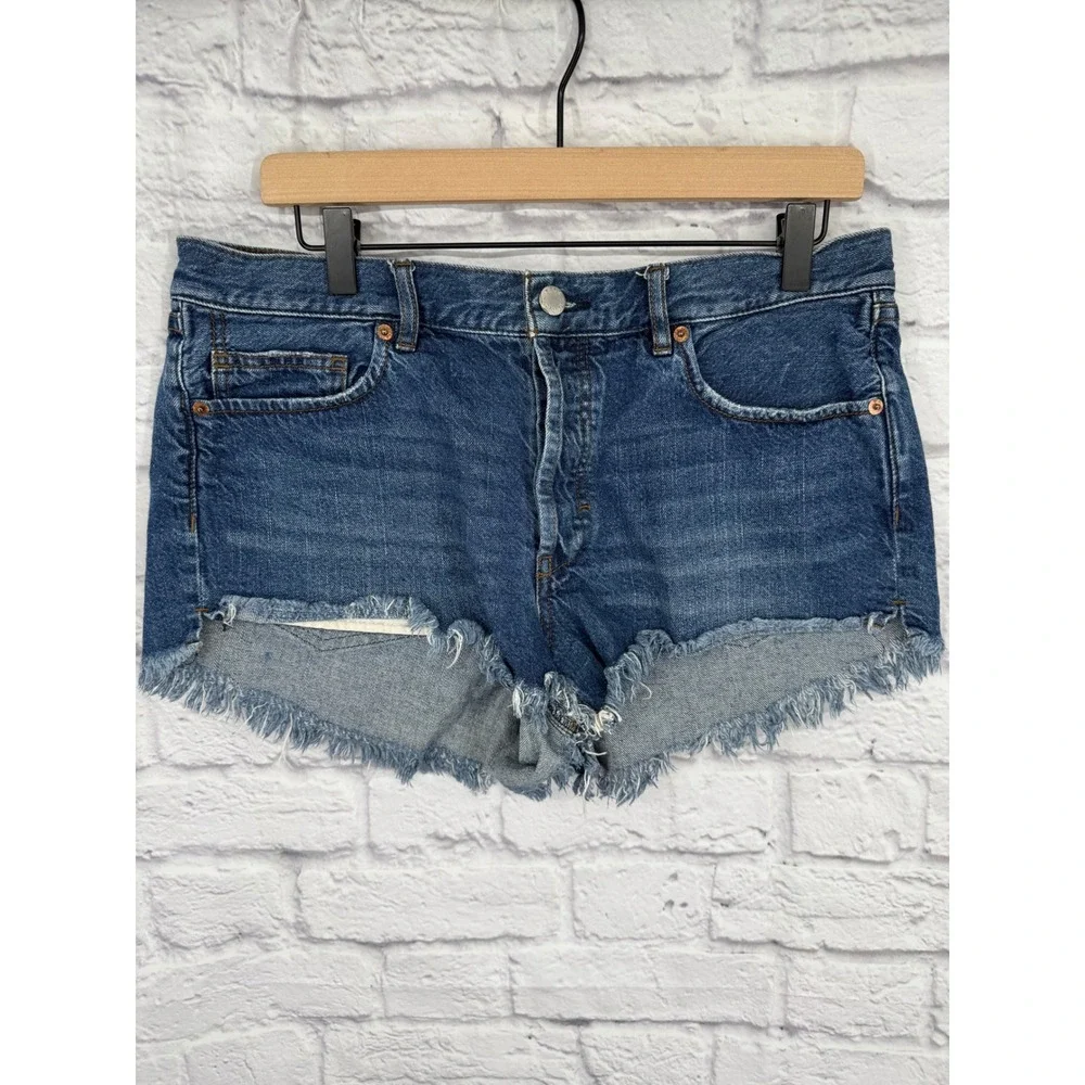 We The Free Denim Cutoff Shorts Women's 30 Distressed Raw Hem Festival Y2K Boho - Picture 1 of 6